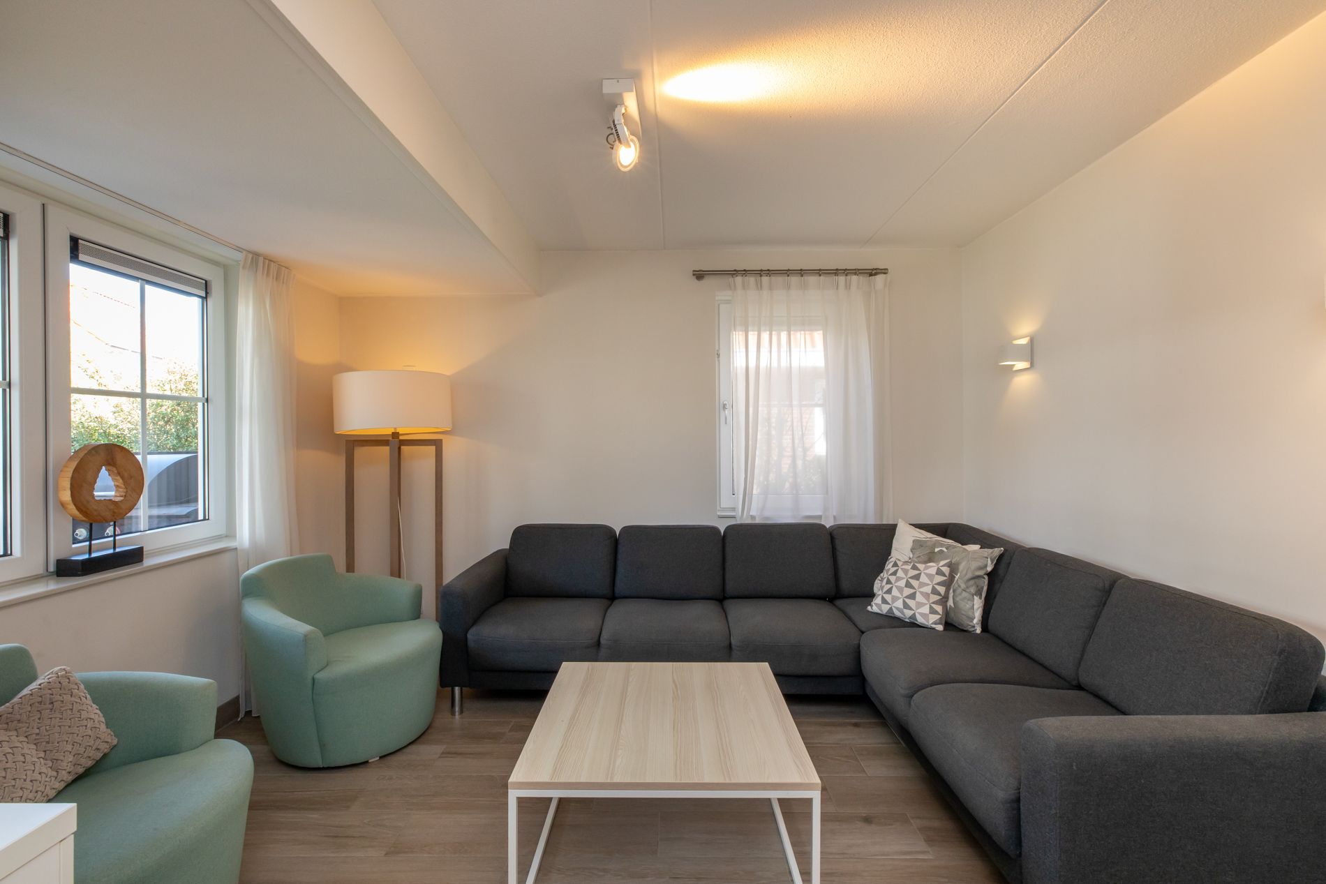 Photo 12 of John O. Forfarstraat 42