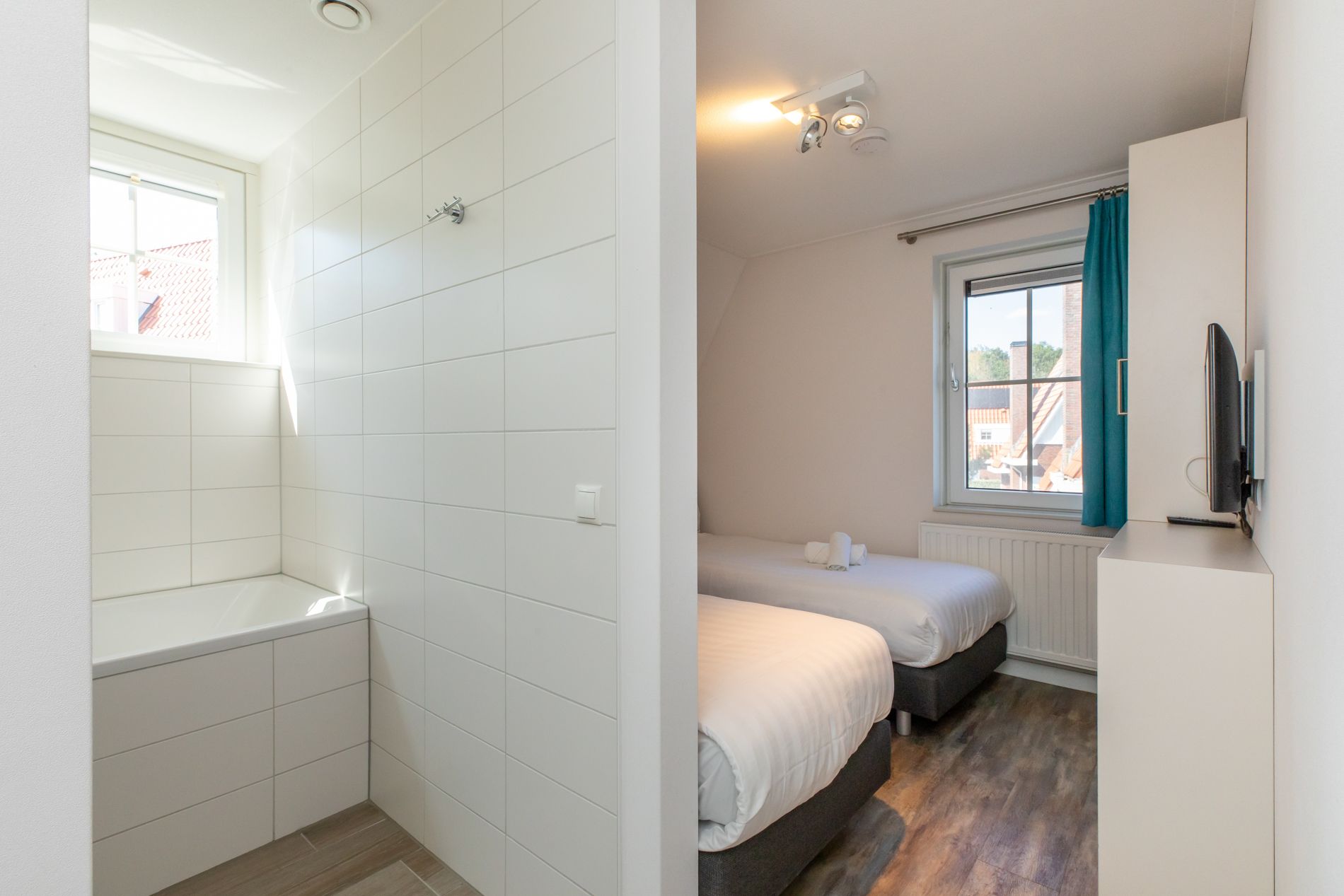 Photo 27 of John O. Forfarstraat 42
