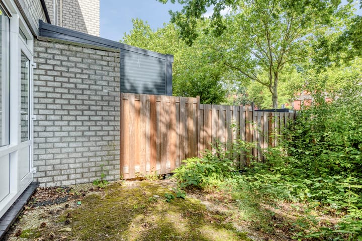 Tussenwoning te koop: Groenoord 16, Alphen Aan Den Rijn