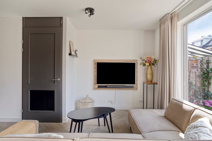Tussenwoning te koop: Blokvucht 11, Breda