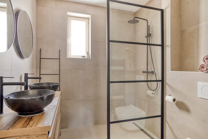 Tussenwoning te koop: Blokvucht 11, Breda