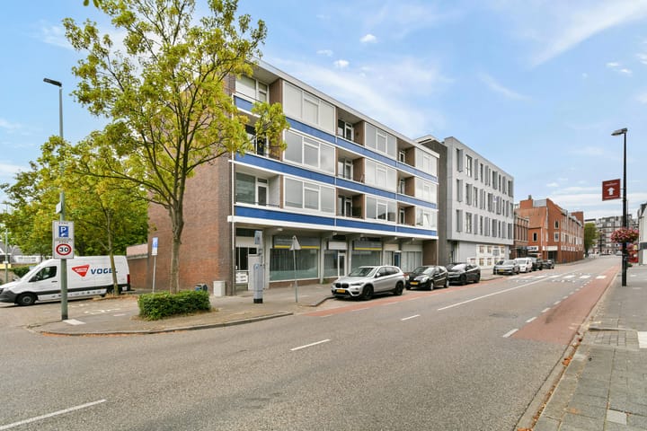 Foto 4 van Schiedamseweg 16-B