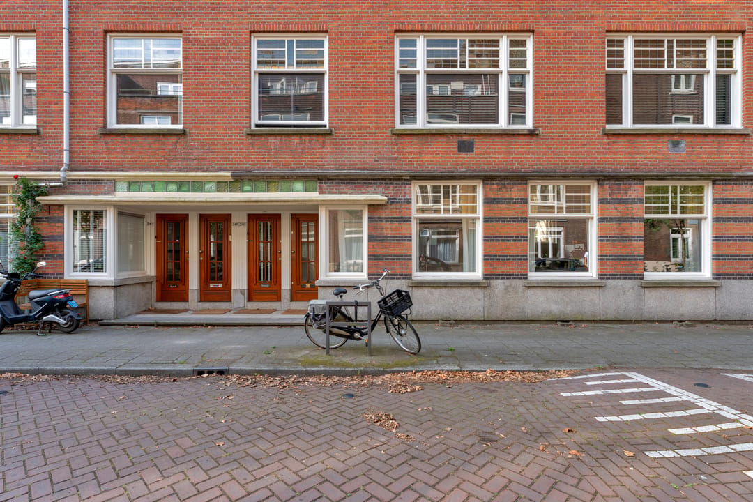 Foto 32 van Bisschopstraat 38-B