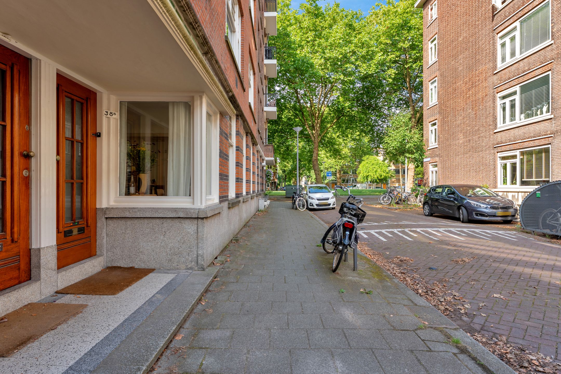 Foto 6 van Bisschopstraat 38-B
