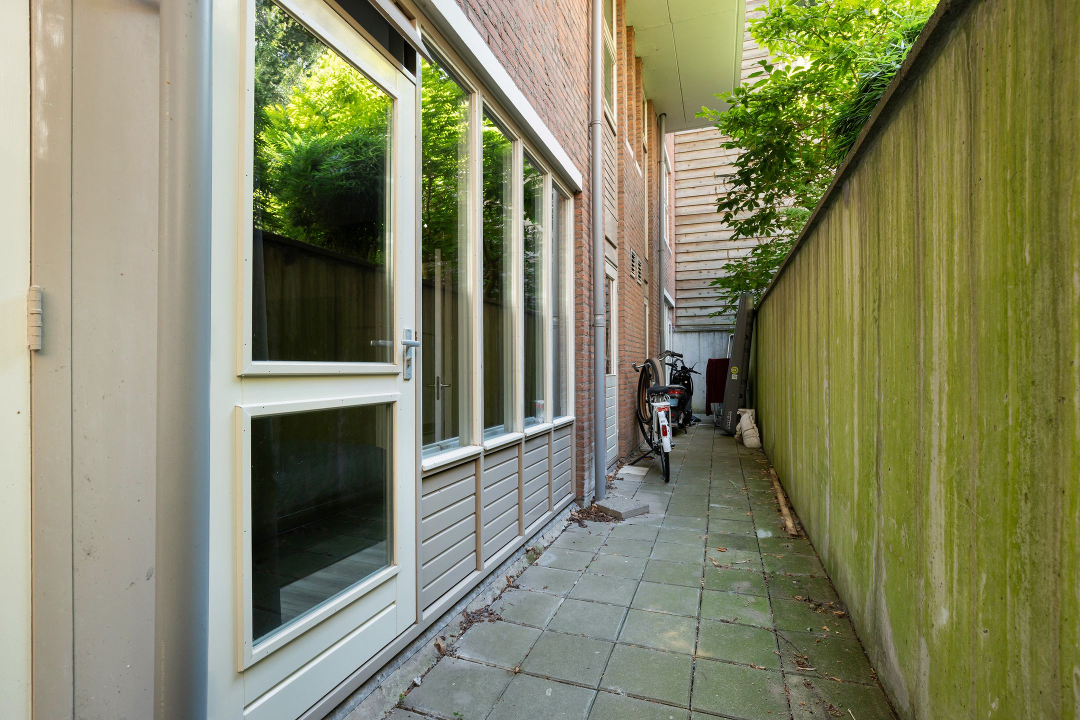 Photo 33 of Voorstraat 1