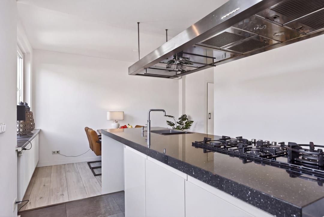 Photo 16 of Johanna van Burenstraat 14