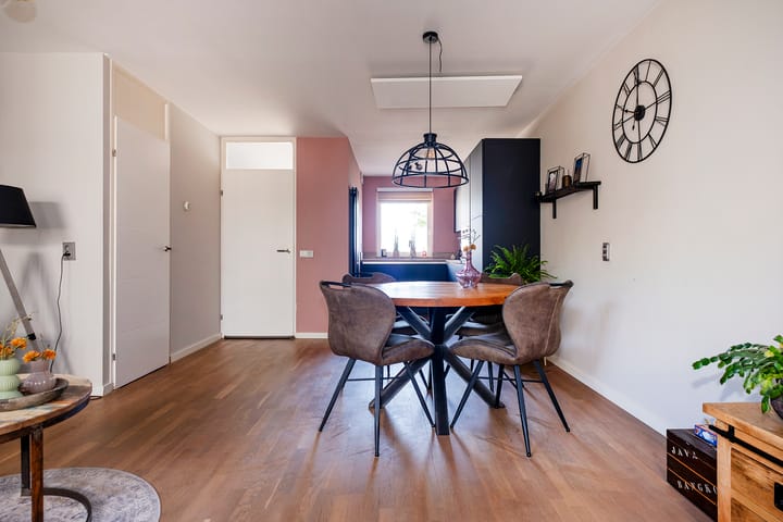Tussenwoning te koop: Prins mauritsplein 46, Hoogeveen