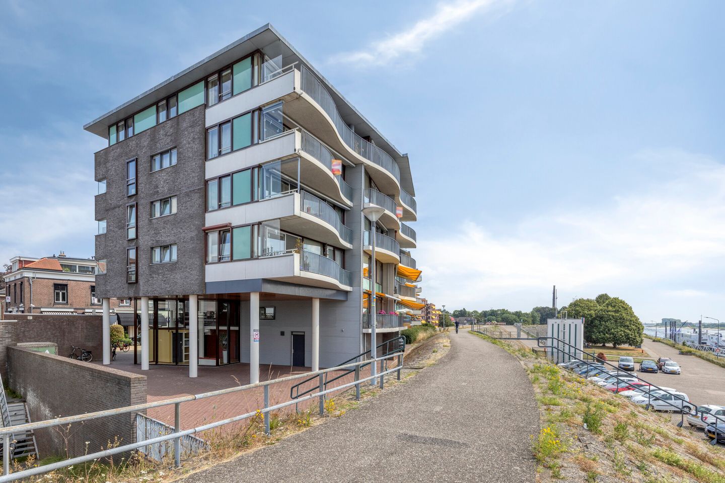 Foto 14 van Rijnstraat 1-63