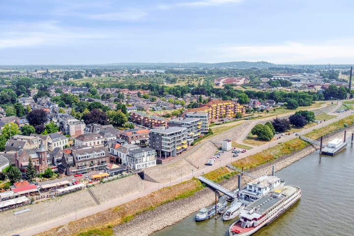 Appartement te koop: Rijnstraat 1-65, Tolkamer