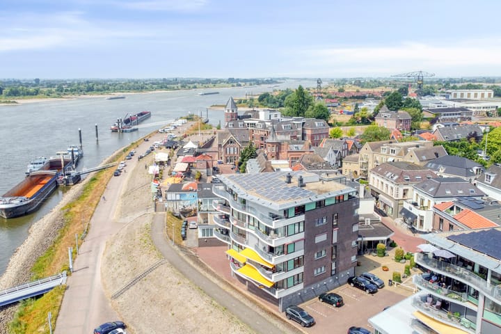 Appartement te koop: Rijnstraat 1-65, Tolkamer