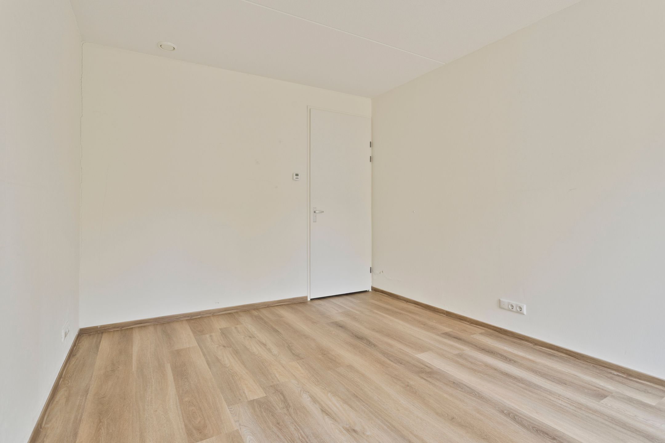 Photo 12 of Lekstraat 95