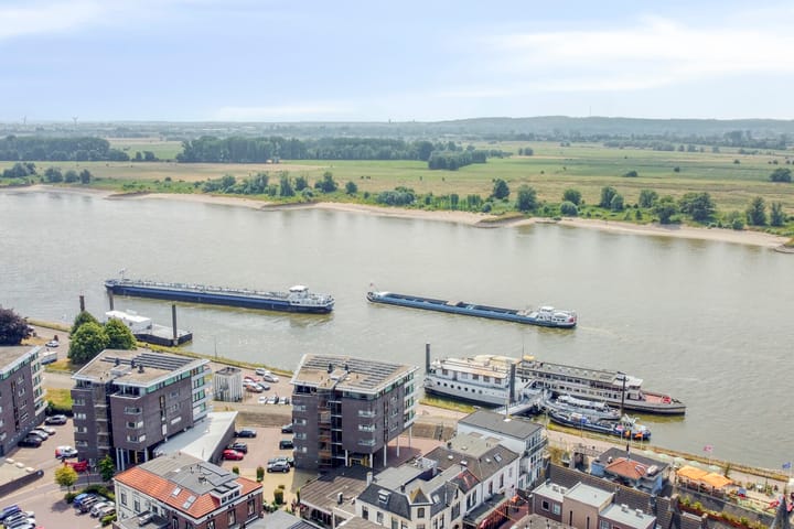 Appartement te koop: Rijnstraat 1-65, Tolkamer