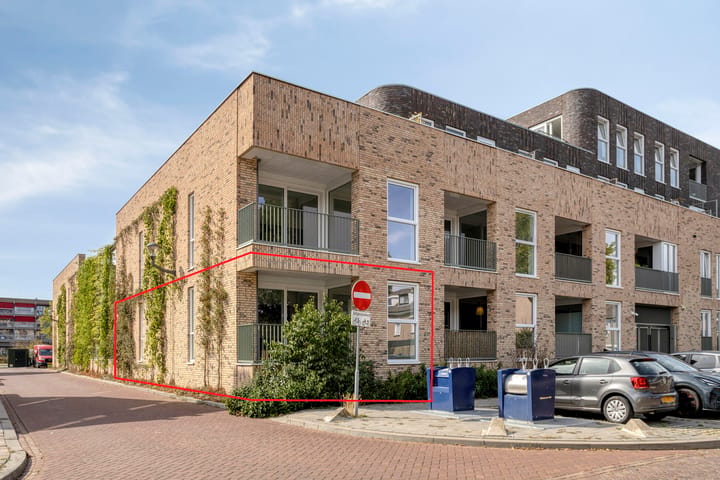 Photo 2 of Lekstraat 95