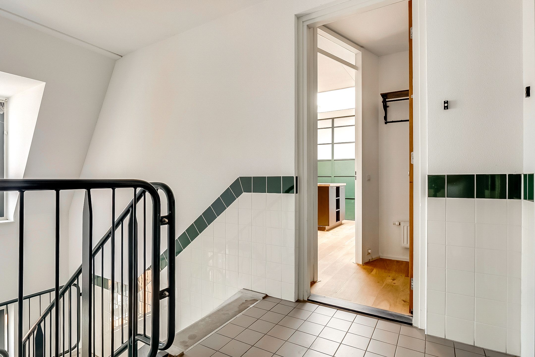 Photo 18 of Utrechtsedwarsstraat 48-N