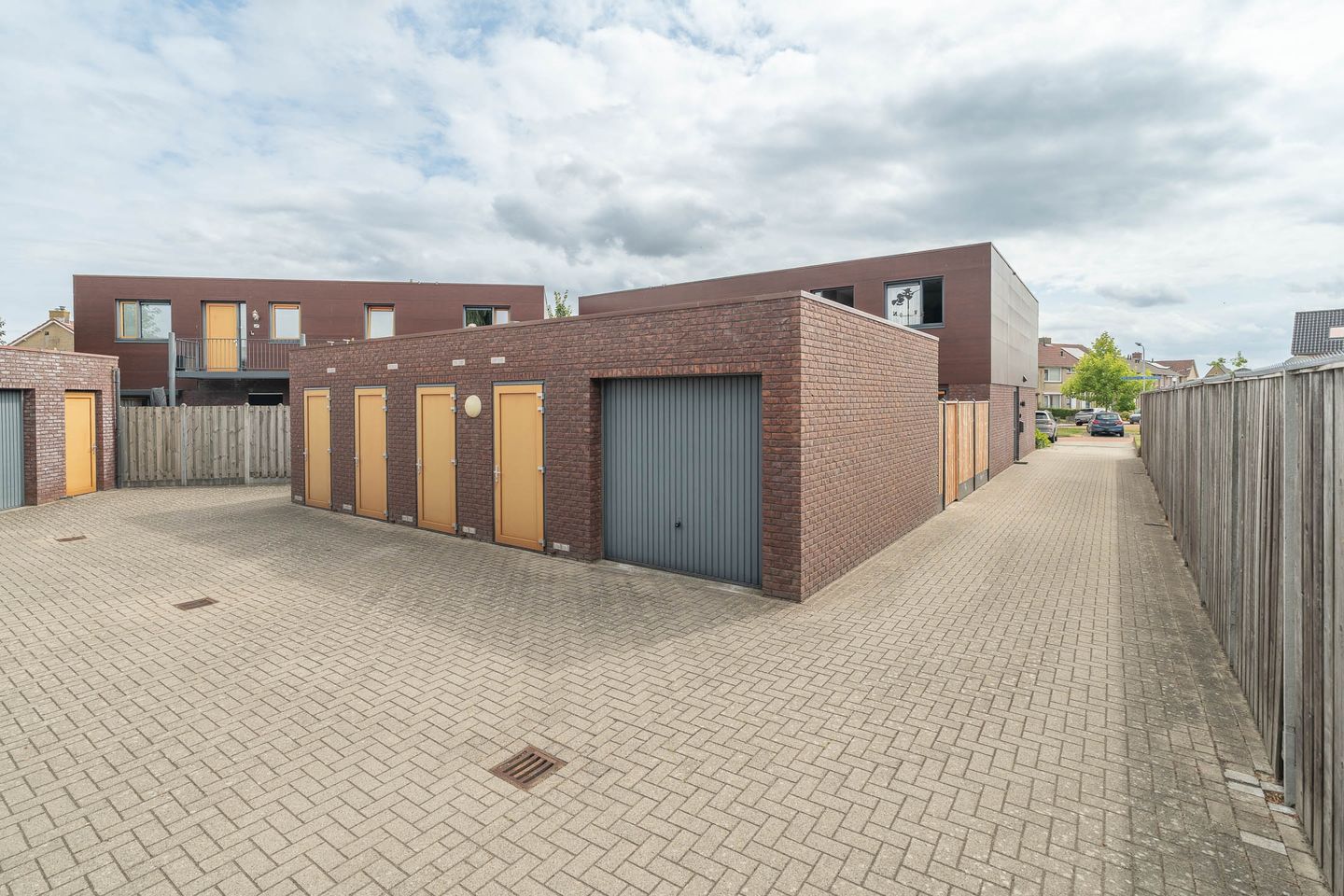 Photo 34 of Dirk Jan Blomstraat 9