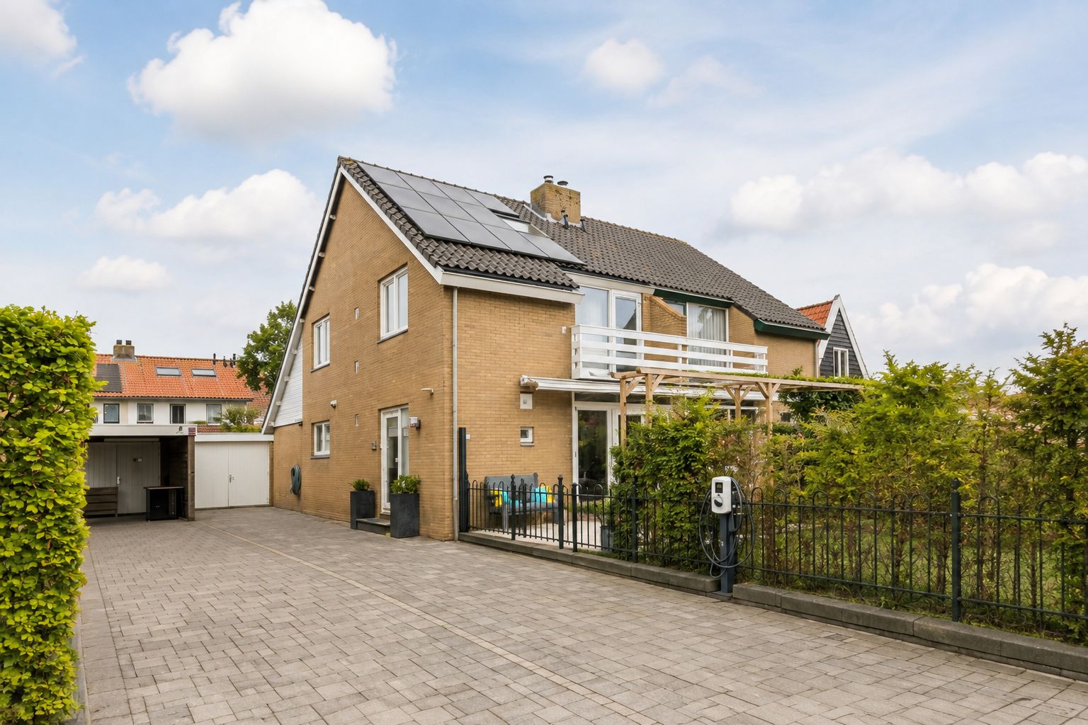 Dorpsstraat 13