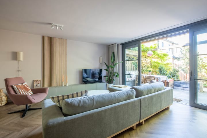 Tussenwoning te koop: Overweg 118, Ouderkerk Aan De Amstel