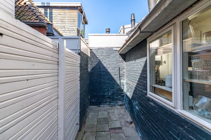 Tussenwoning te koop: Zwarteweg 8, Groningen