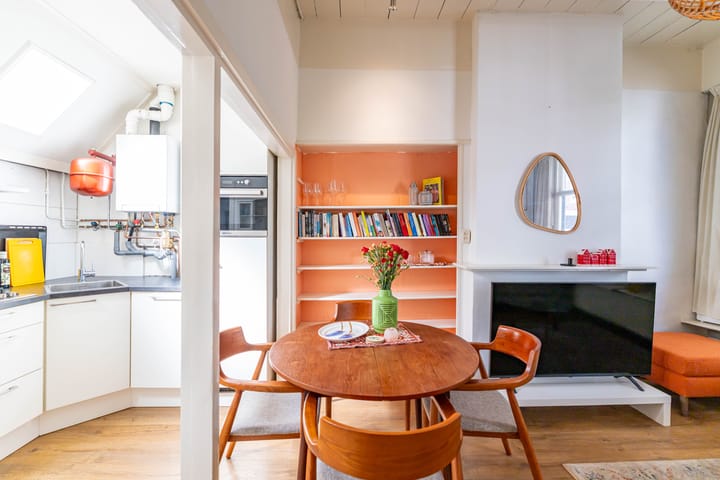 Tussenwoning te koop: Zwarteweg 8, Groningen