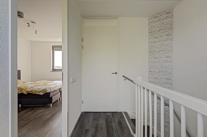 Hoekwoning te koop: Zeldenrustlaan 18, Raamsdonksveer