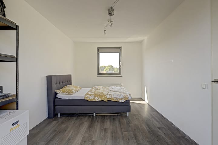Hoekwoning te koop: Zeldenrustlaan 18, Raamsdonksveer