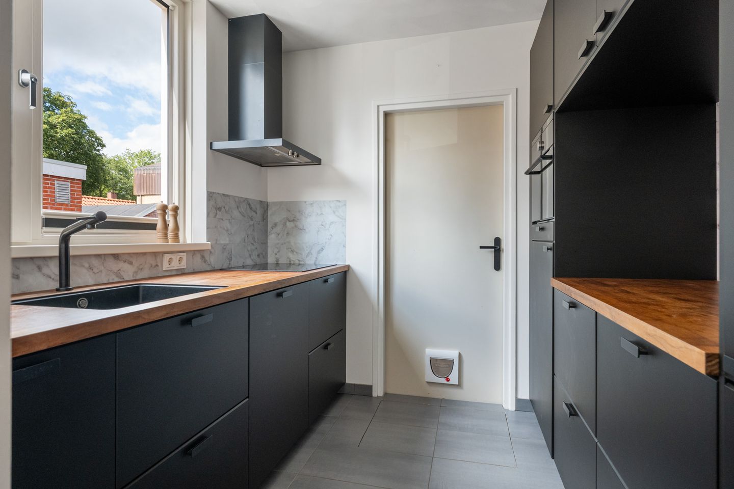 Photo 14 of K. ter Laanstraat 45