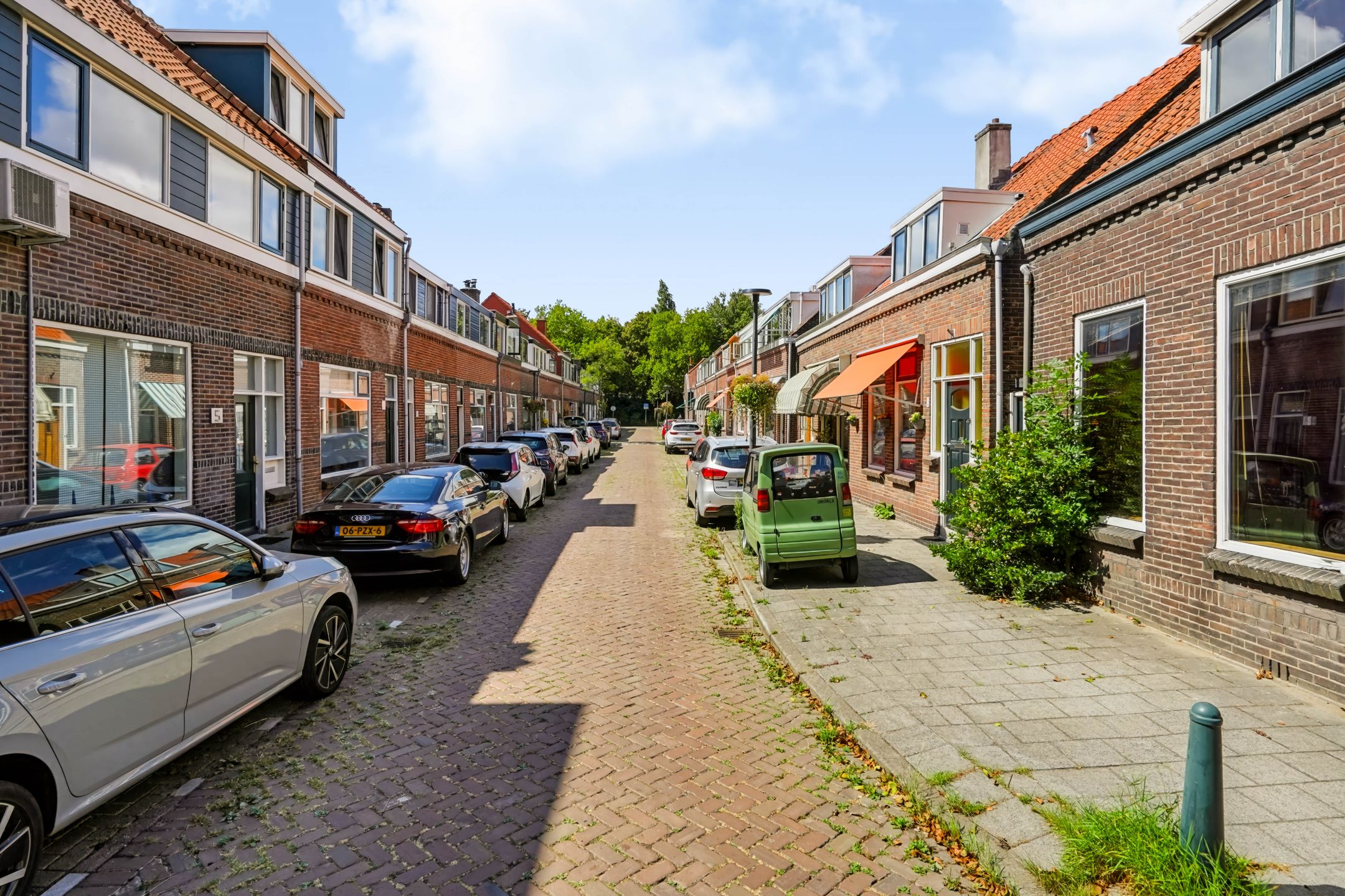 Photo 45 of Markgraaflaan 1