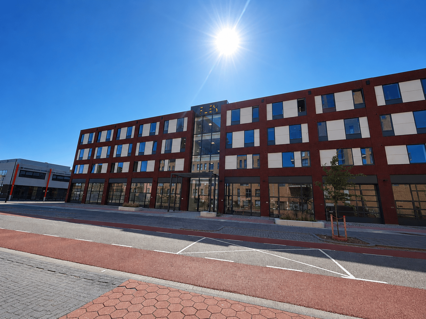 View photo 1 of Treubstraat 21-U209