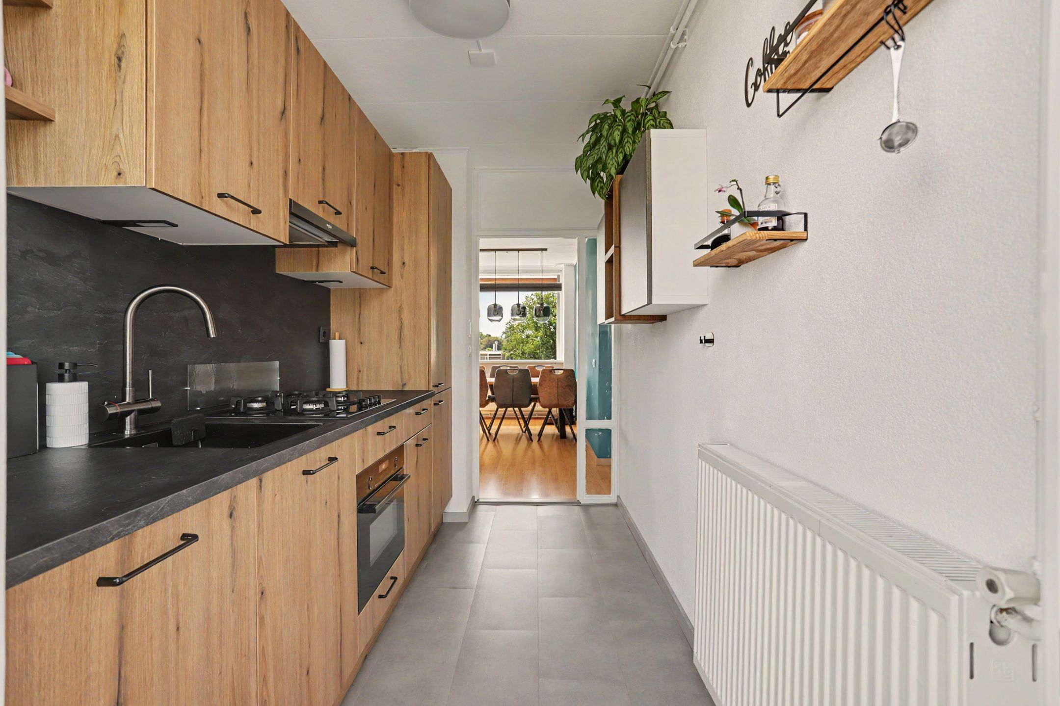 Photo 9 of Burgemeester de Zeeuwstraat 230