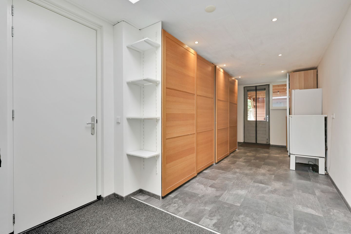Foto 44 van Plaatwerkerstraat 3