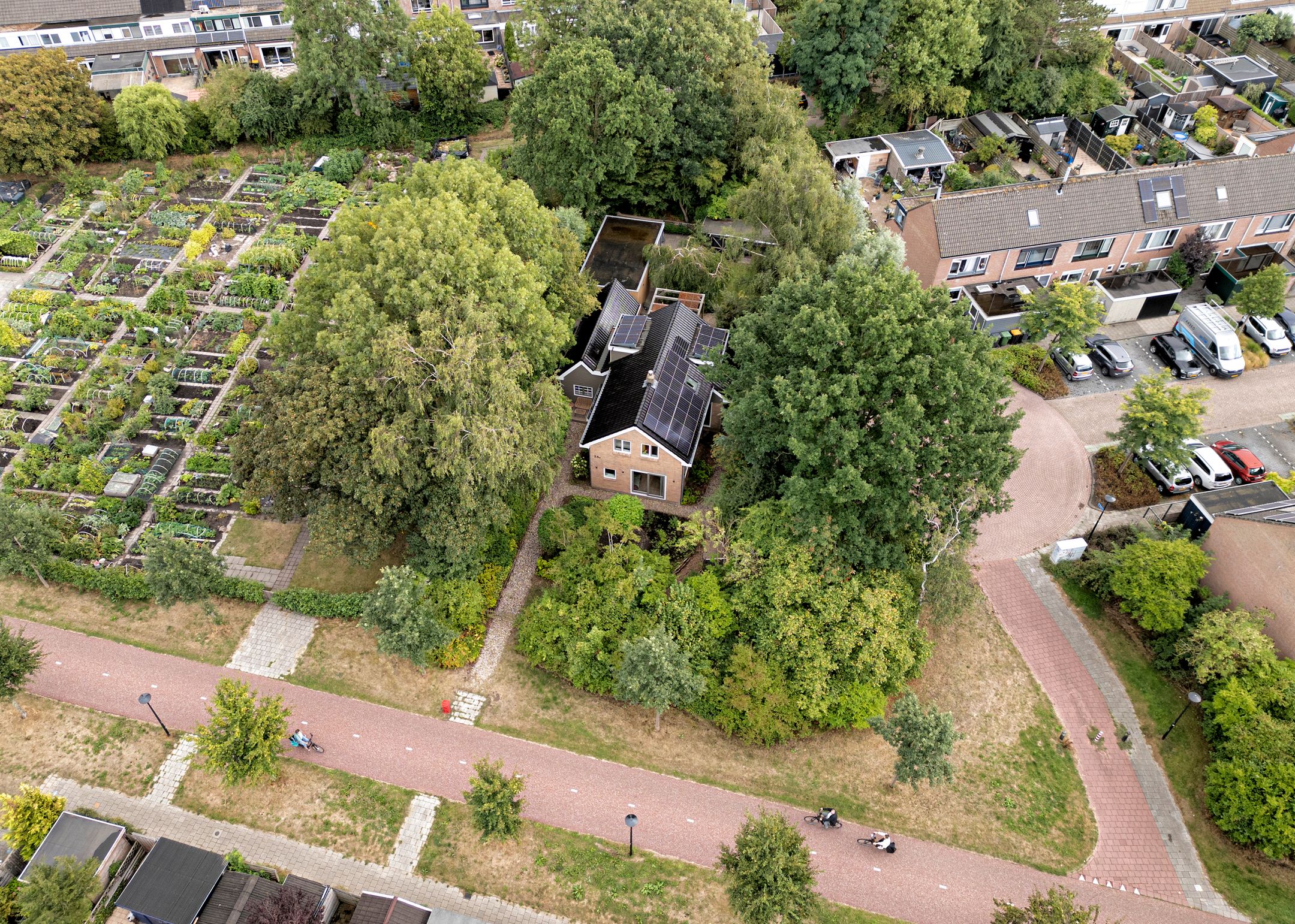 Photo 48 of Middenweg 34-A