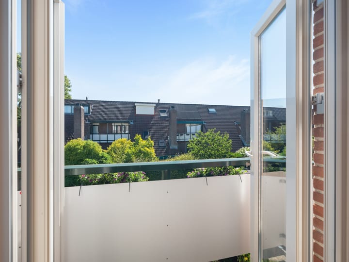 Tussenwoning te koop: Lissenvaart 37, Zoetermeer