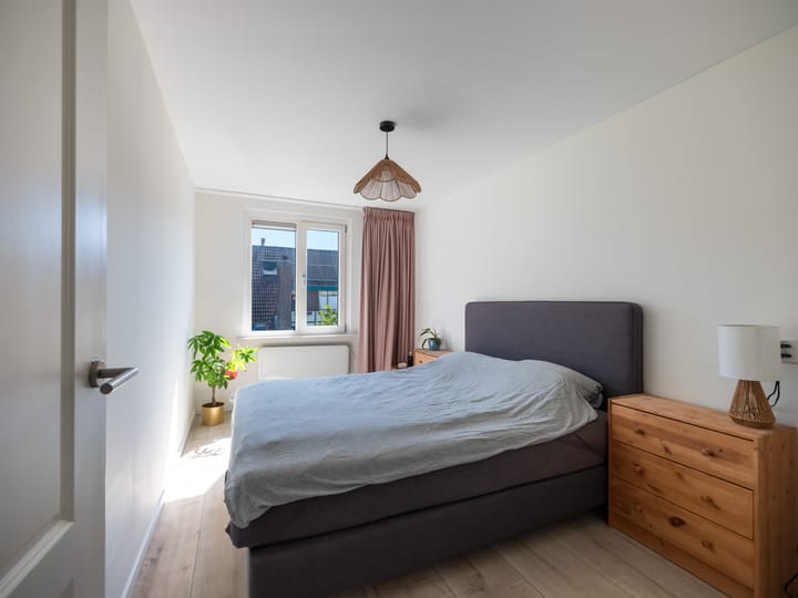 Tussenwoning te koop: Lissenvaart 37, Zoetermeer