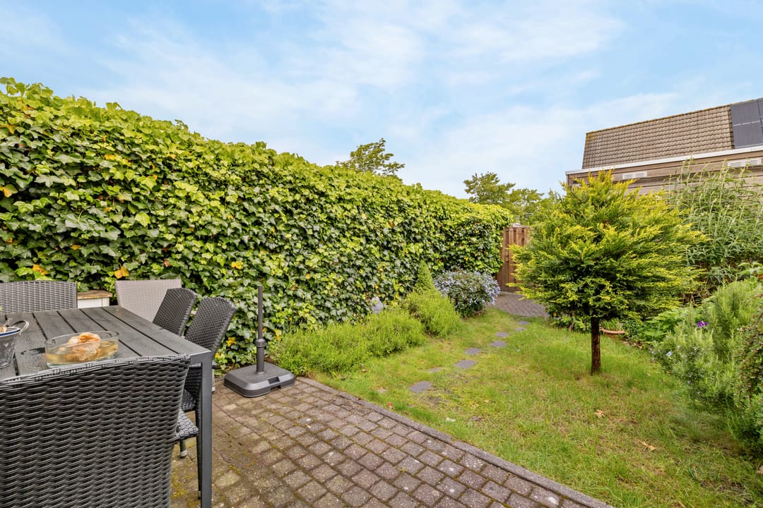 Photo 22 of Truffautstraat 43