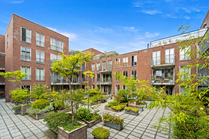 Appartement te koop: Bastiaansplein 19, Delft