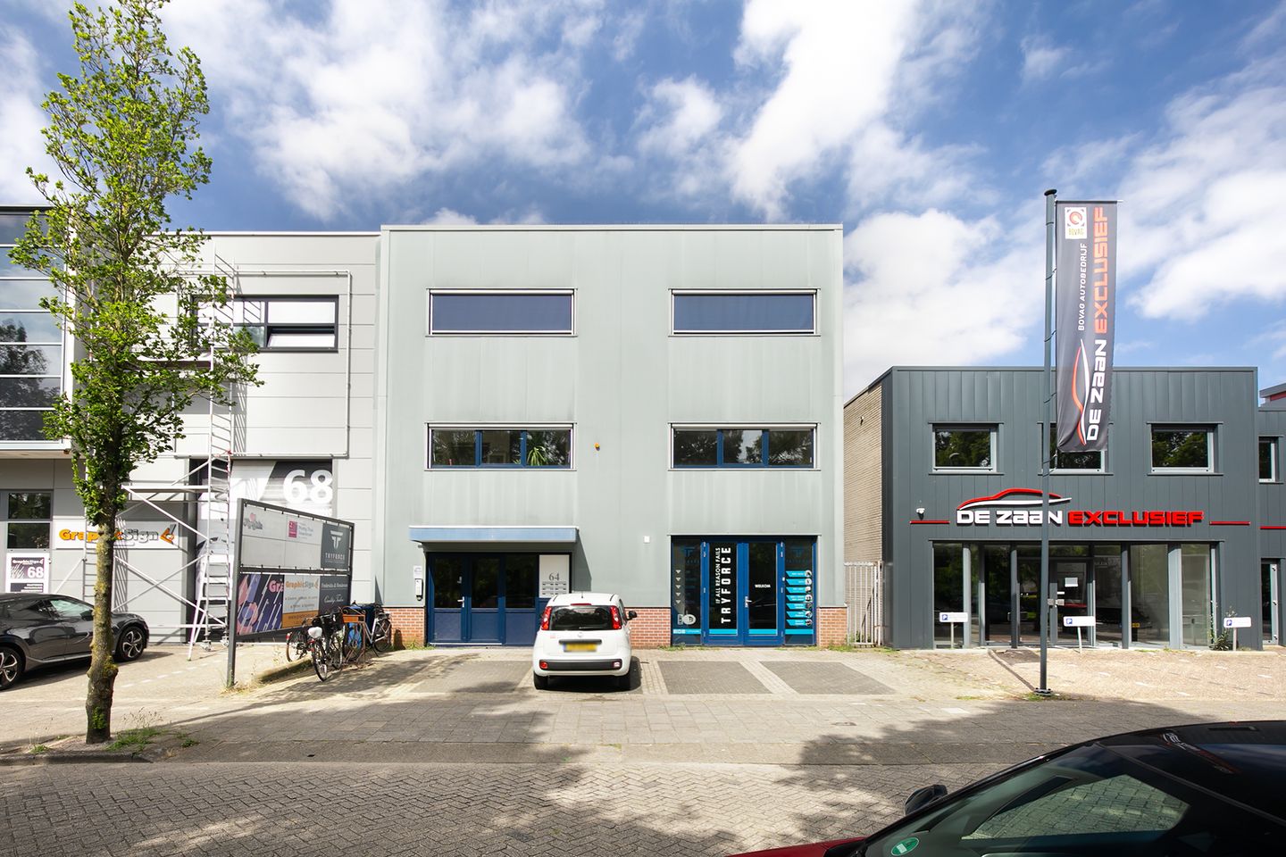 View photo 1 of Zadelmakerstraat 64