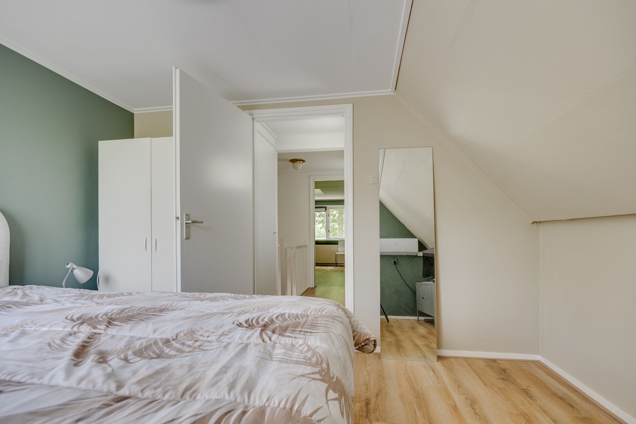 Photo 18 of Zuidereinde 178