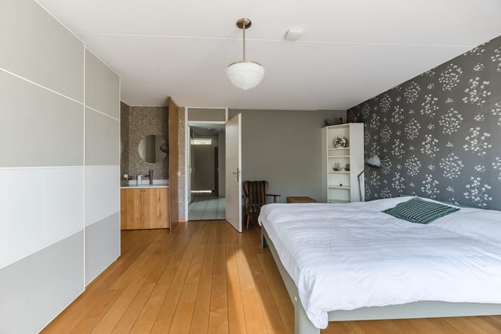 Hoekwoning te koop: Anton van Duinkerkenstraat 35, Dongen