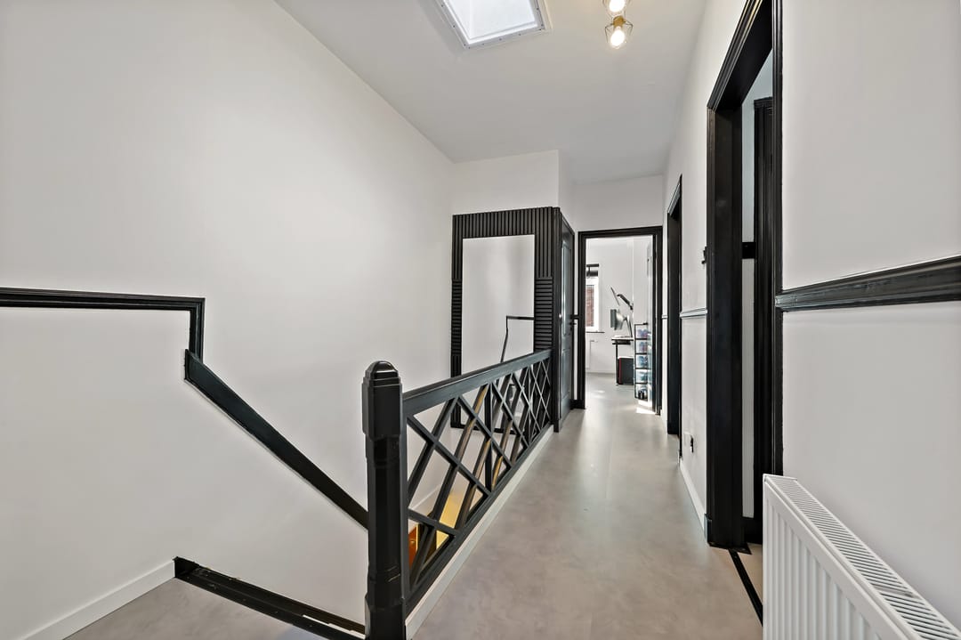 Photo 7 of Van der Wyckstraat 8