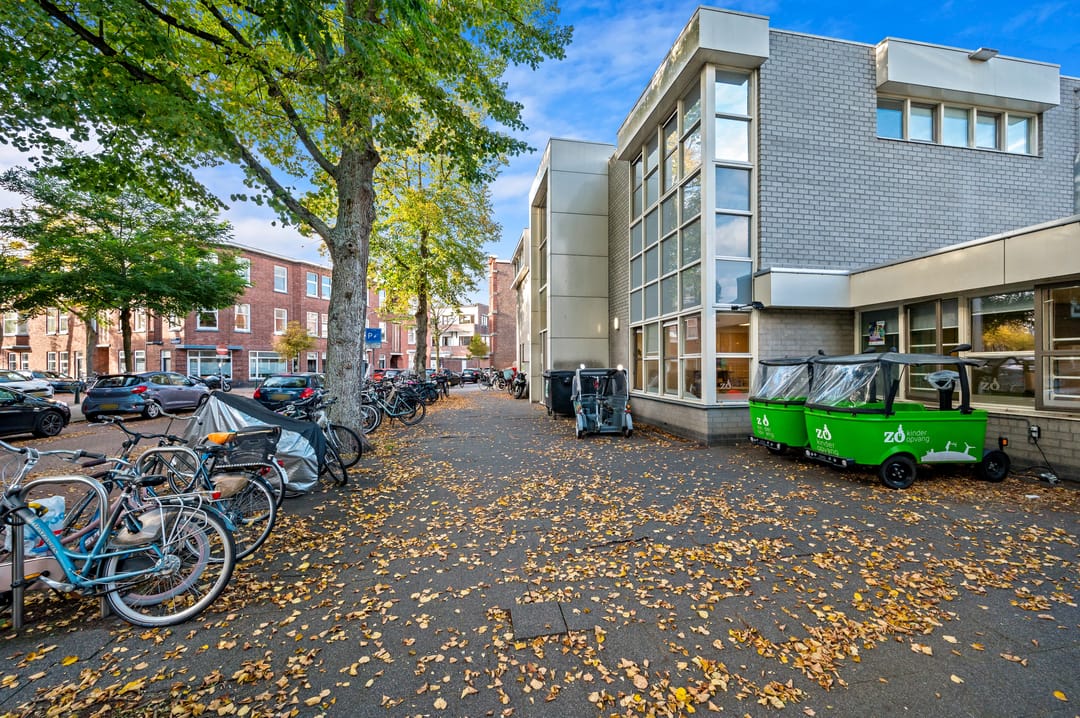 Photo 37 of Van der Wyckstraat 8