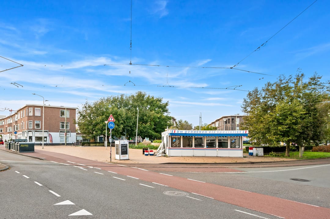 Photo 38 of Van der Wyckstraat 8