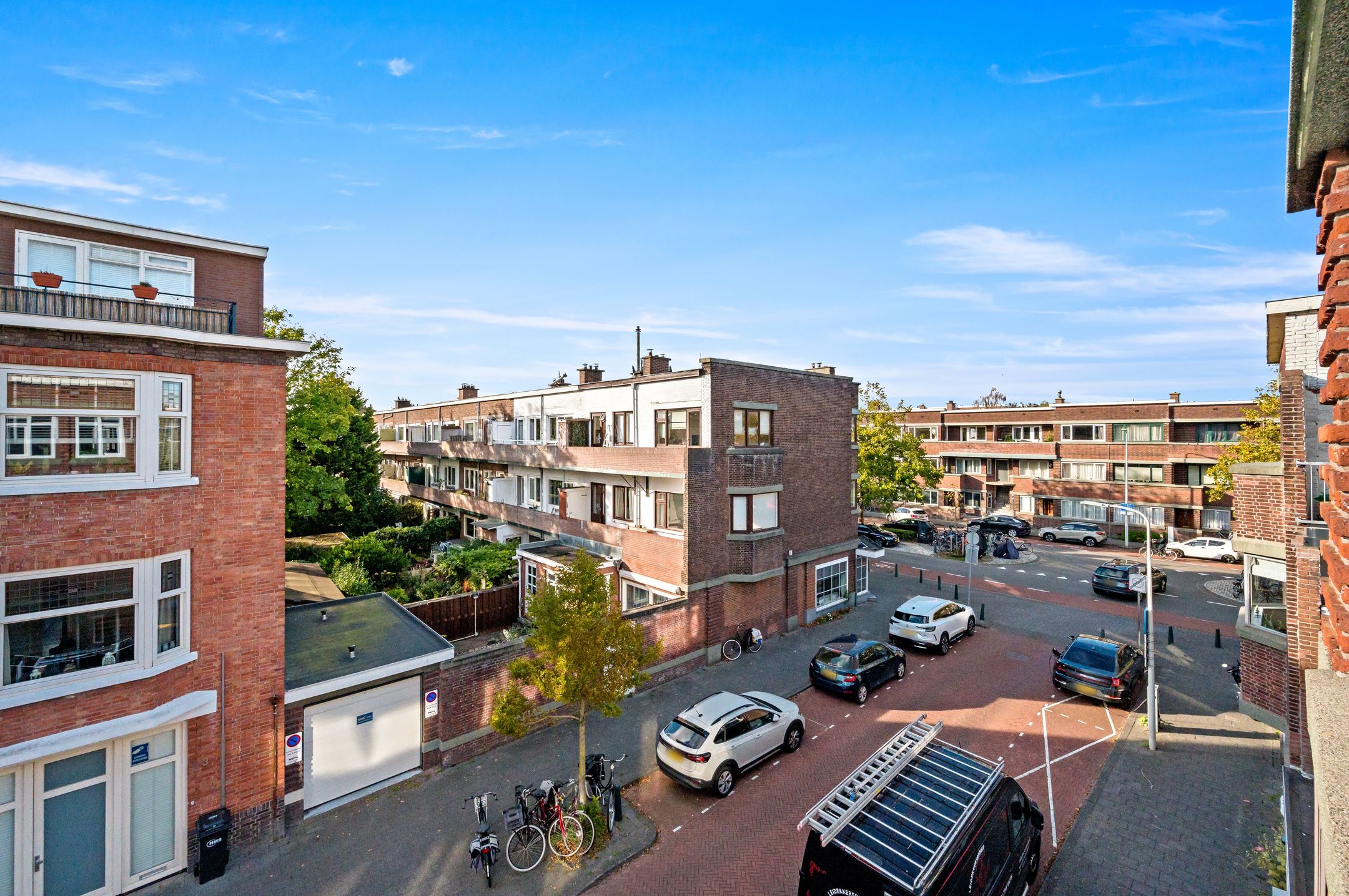 Photo 33 of Van der Wyckstraat 8