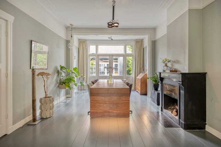 Hoekwoning te koop: Johan de Wittstraat 16, Leiden