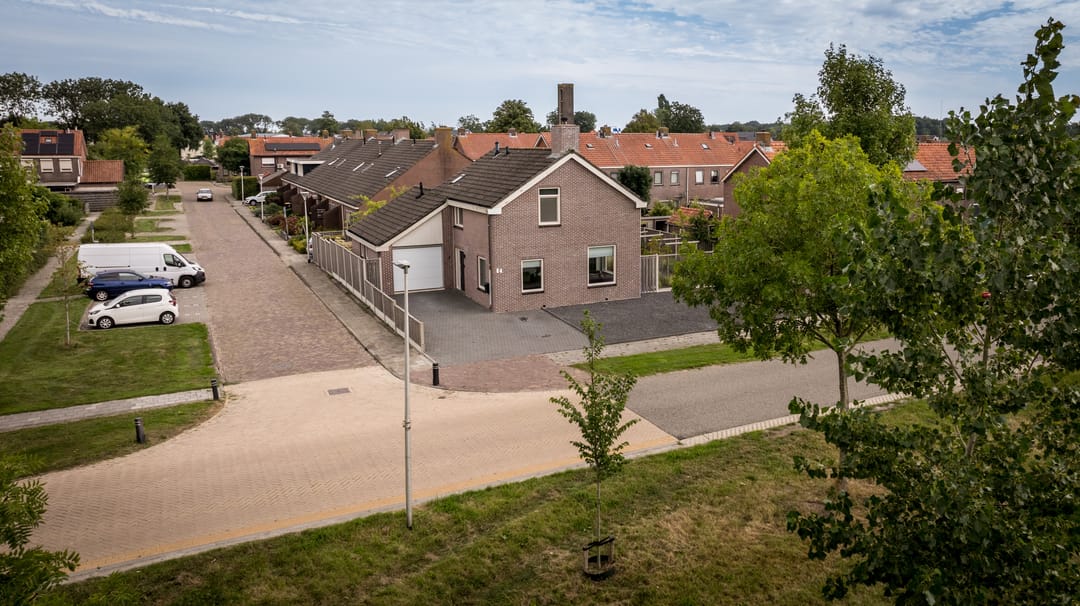 Foto 43 van Burgemeester van der Veenweg 14