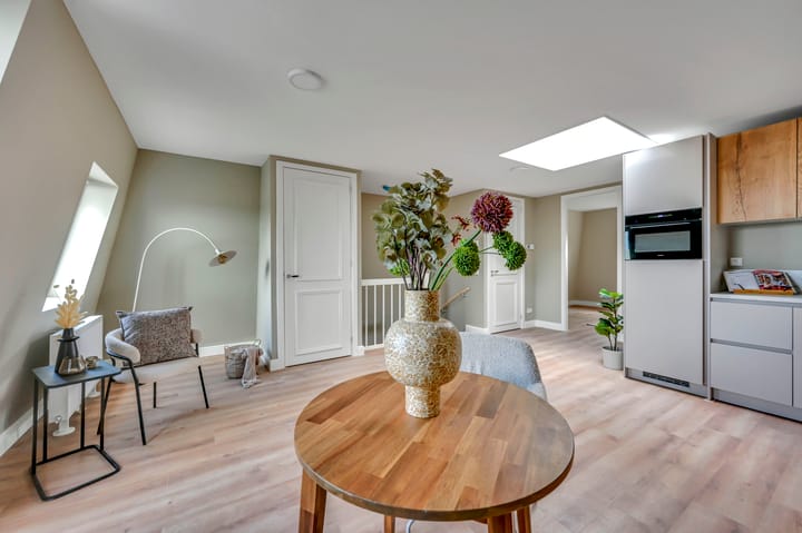 Photo 4 of Weimarstraat 234-B