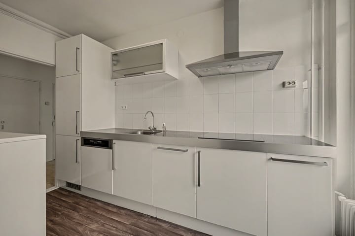 Photo 4 of Thorbeckestraat 52-1
