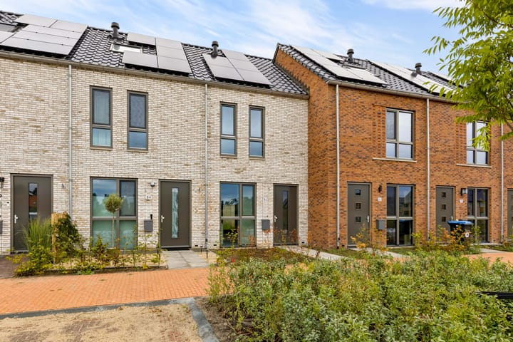 Tussenwoning te koop: Oetbertinkstraat 82, Zwolle