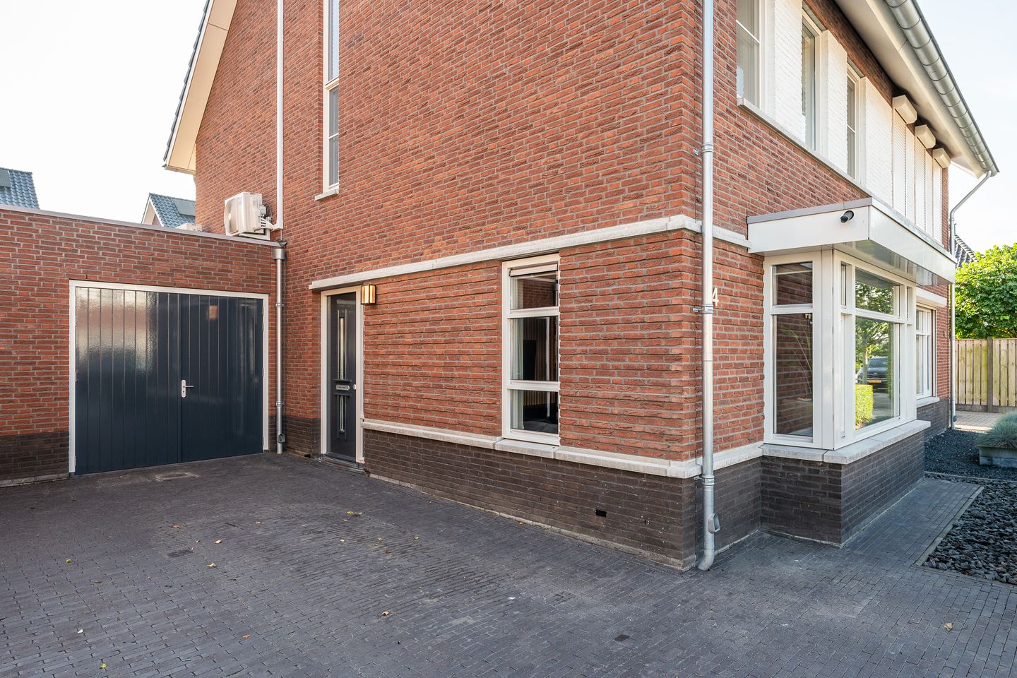Photo 5 of Krabbelaar 14