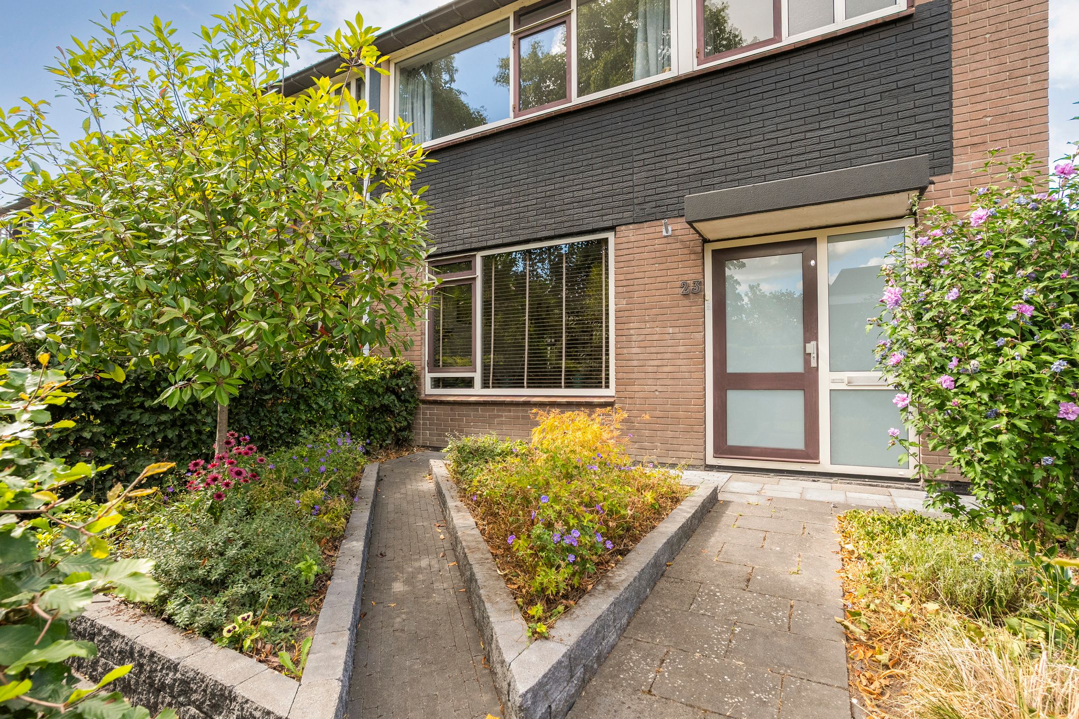 Photo 51 of Zenegroen 23
