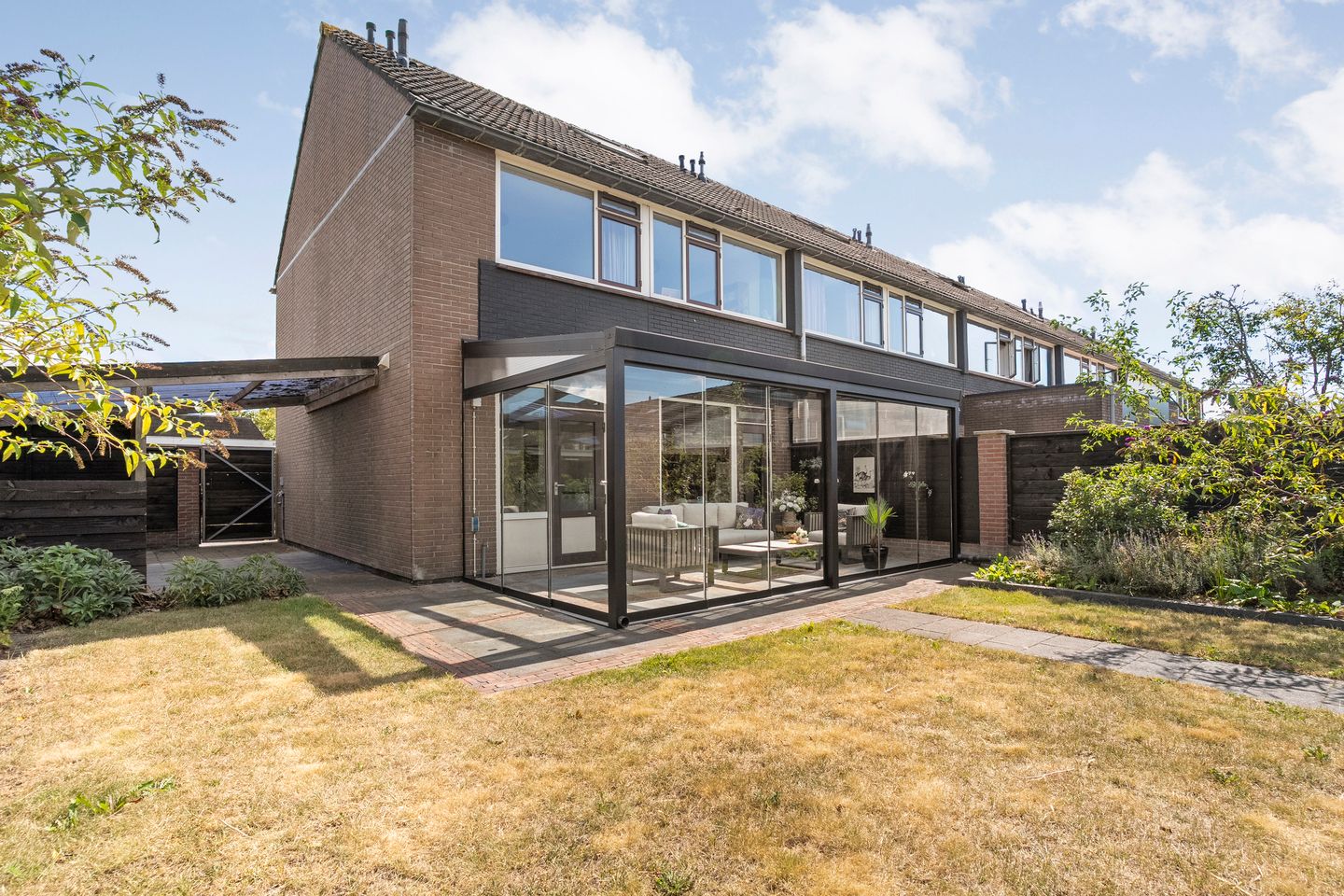 Photo 40 of Zenegroen 23